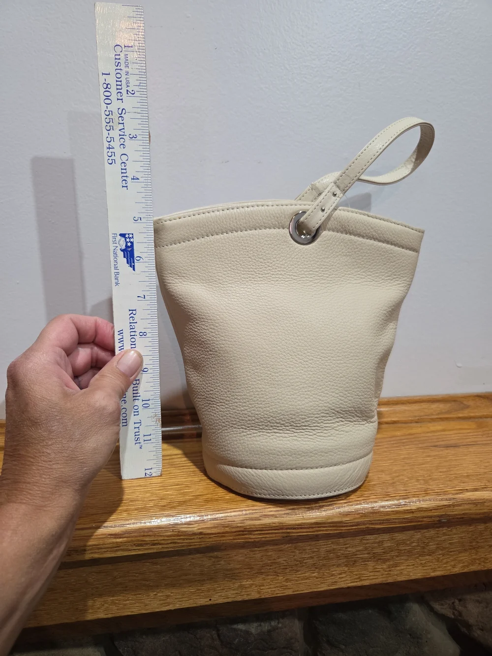Wilsons Nude Pebble Bucket Purse New With Tag